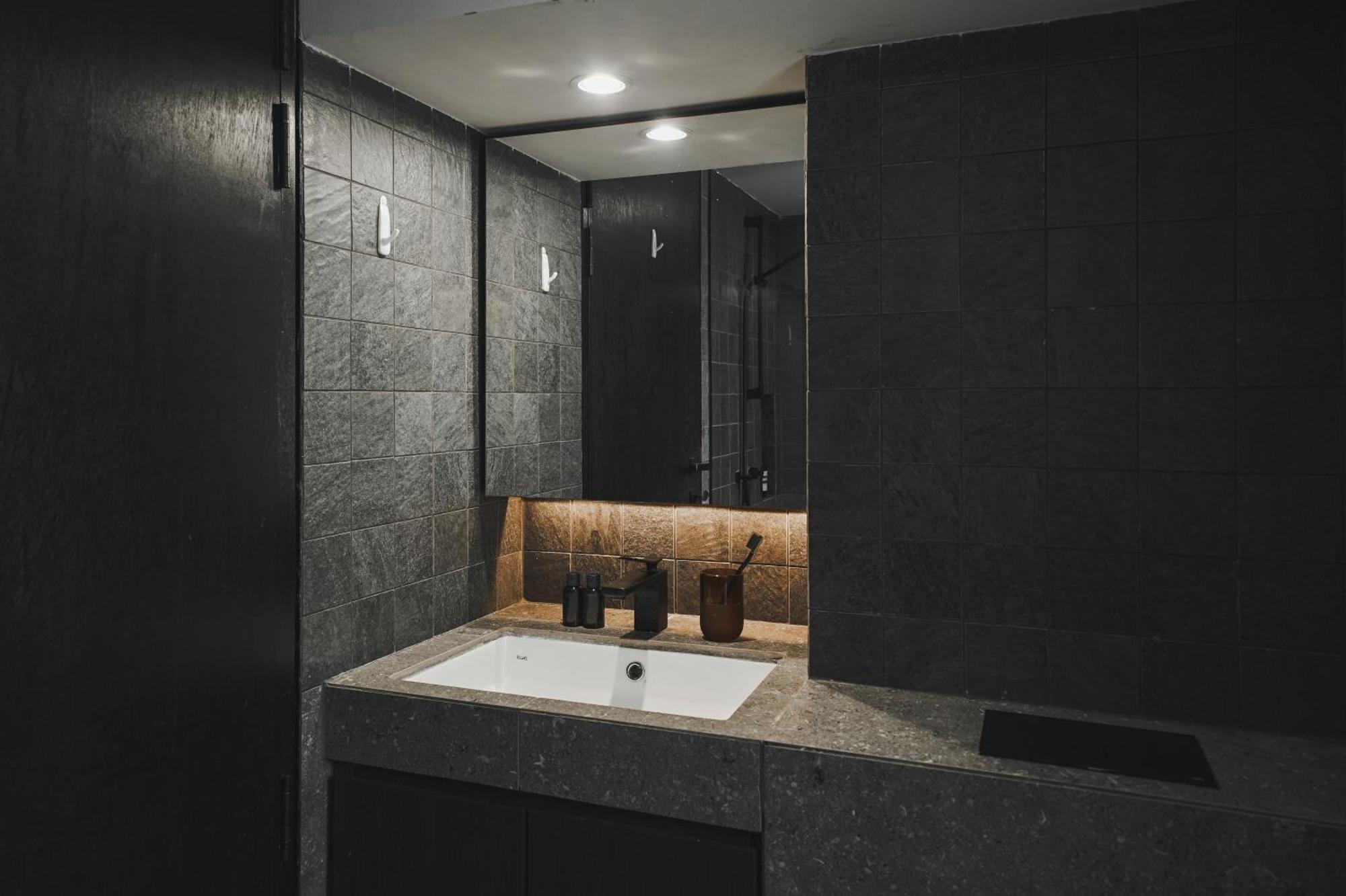 Apartment Base Residences Gemmil Lane Singapur